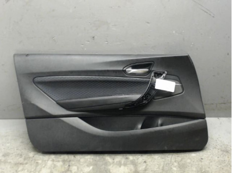 GARNITURE PORTE AVANT GAUCHE BMW M140L