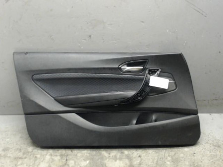 GARNITURE PORTE AVANT GAUCHE BMW M140L
