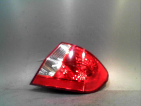 FEU ARRIERE DROIT HYUNDAI GETZ