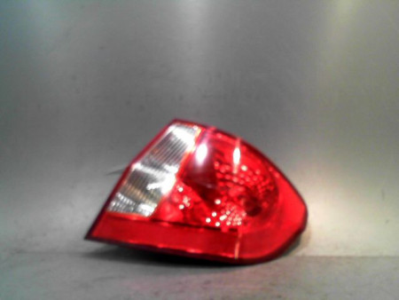FEU ARRIERE DROIT HYUNDAI GETZ