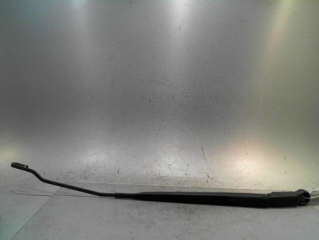 BRAS ESSUIE-GLACE AVANT DROIT NISSAN PRIMERA