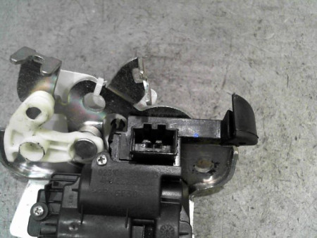 SERRURE COFFRE ARRIERE AUDI A3