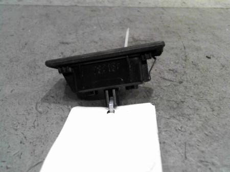 ECLAIREUR PLAQUE DE POLICE GAUCHE AUDI A3