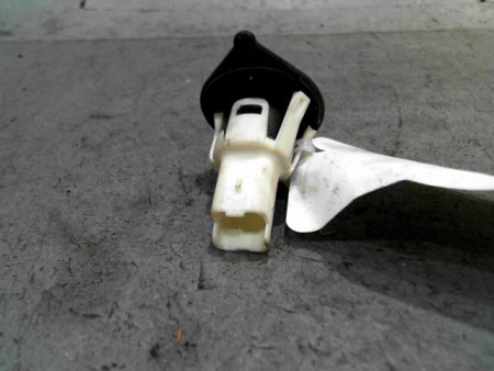 POIGNEE EXTERIEURE HAYON RENAULT LAGUNA