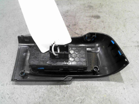 COMMANDE LEVE-GLACE PORTE AVG CITROEN C3