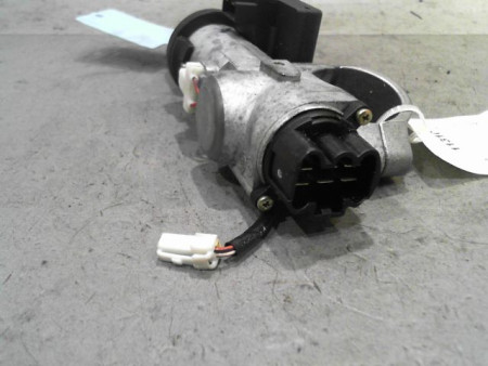 ANTIVOL DE DIRECTION NISSAN PRIMERA