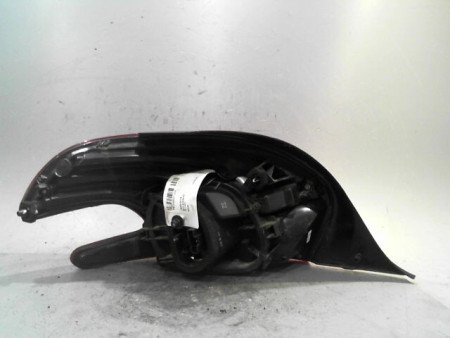 FEU ARRIERE DROIT PEUGEOT 208