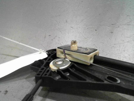 MECANISME+MOTEUR LEVE-GLACE AVANT GAUCHE PEUGEOT 5008