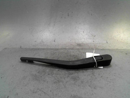 BRAS ESSUIE-GLACE ARRIERE BMW M140L