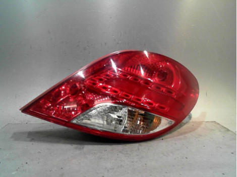 FEU ARRIERE DROIT PEUGEOT 207