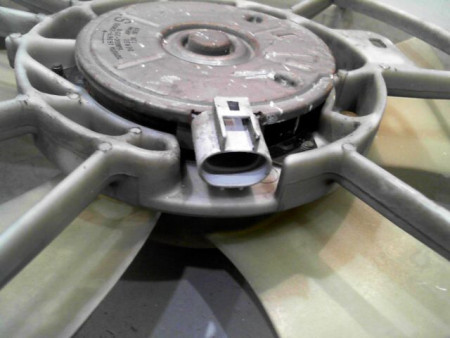 MOTEUR VENTILATEUR RADIATEUR TOYOTA YARIS