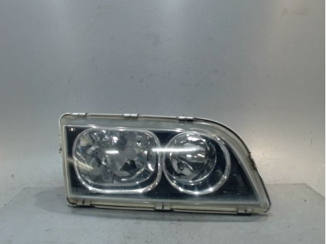 PHARE DROIT VOLVO S40