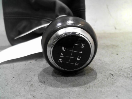 POMMEAU LEVIER VITESSES AUDI A3 2.0 TDI