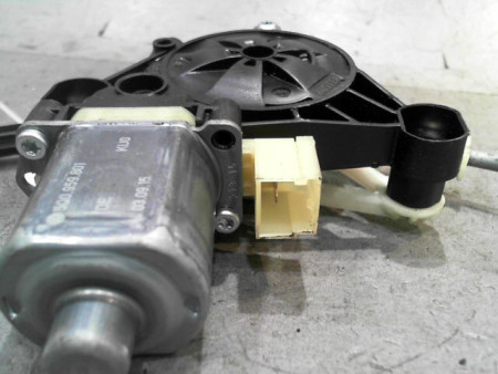 MECANISME+MOTEUR LEVE-GLACE ARRIERE GAUCHE AUDI A3