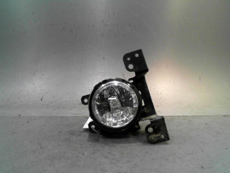 PHARE ANTIBROUILLARD AVANT DROIT MITSUBISHI SPACESTAR