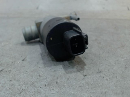 POMPE LAVE-GLACE AVANT TOYOTA YARIS