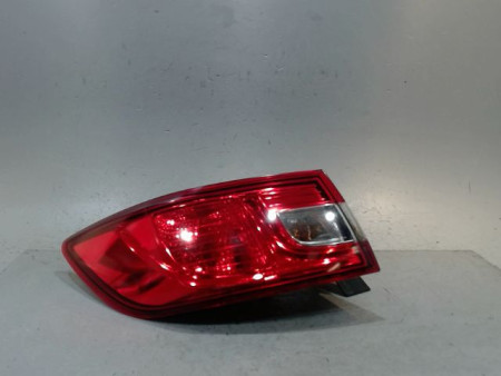 FEU ARRIERE GAUCHE  RENAULT CLIO