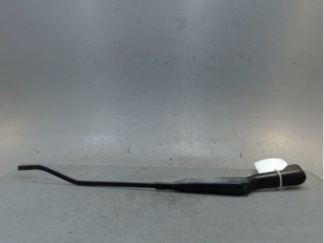 BRAS ESSUIE-GLACE AVANT GAUCHE RENAULT CLIO
