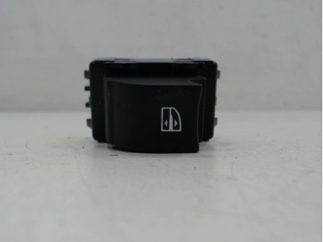 COMMANDE LEVE-GLACE PORTE AVD RENAULT MEGANE