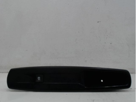 COMMANDE LEVE-GLACE PORTE AVD RENAULT MEGANE