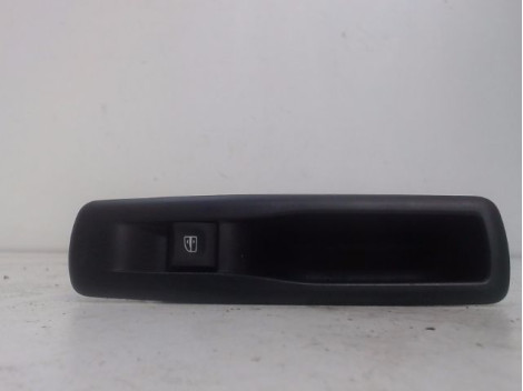 COMMANDE LEVE-GLACE PORTE ARD RENAULT MEGANE III 2008-
