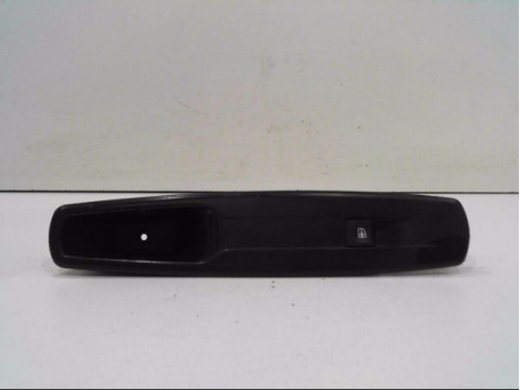 COMMANDE LEVE-GLACE PORTE AVD RENAULT MEGANE