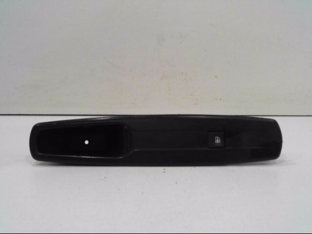 COMMANDE LEVE-GLACE PORTE AVD RENAULT MEGANE