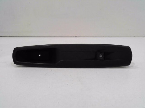 COMMANDE LEVE-GLACE PORTE AVD RENAULT MEGANE