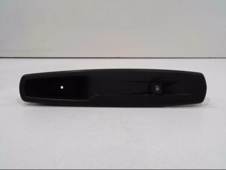 COMMANDE LEVE-GLACE PORTE AVD RENAULT MEGANE
