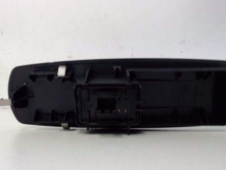 COMMANDE LEVE-GLACE PORTE AVD RENAULT MEGANE III CPE -08