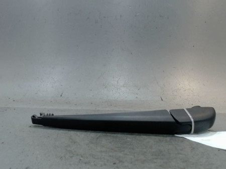 BRAS ESSUIE-GLACE ARRIERE TOYOTA YARIS