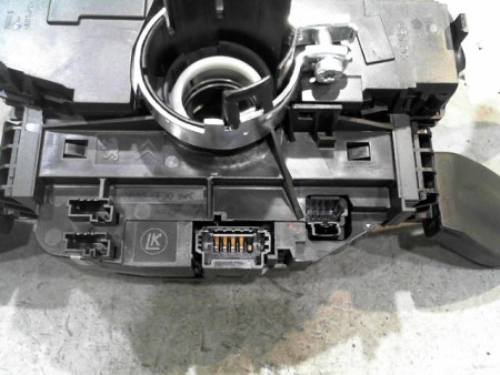 BLOC COMMODOS PEUGEOT 5008