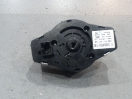 COMMANDE ECLAIRAGE AUDI A4