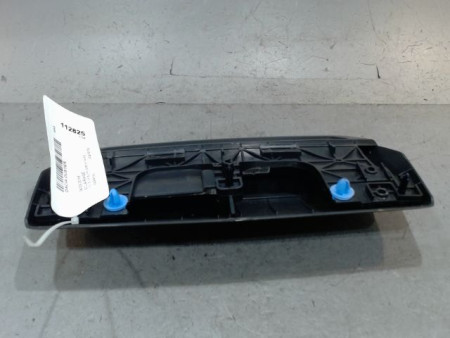 FEUX STOP SUPPLEMENTAIRE DACIA DUSTER