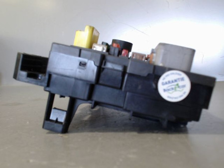 BOITE A FUSIBLES CITROEN C4