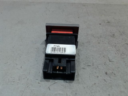 BOUTON DE WARNING HYUNDAI IX35