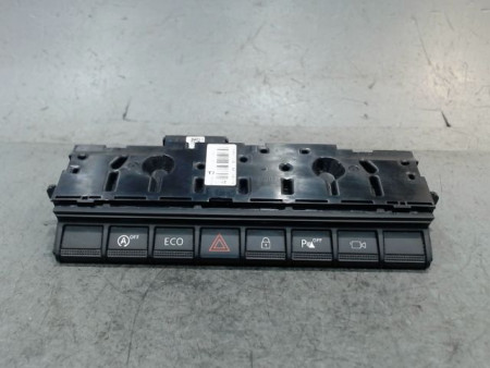 BOUTON DE WARNING DACIA DUSTER