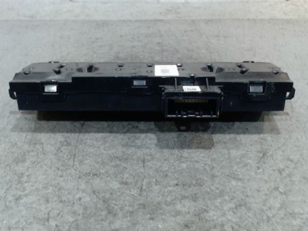 BOUTON DE WARNING DACIA DUSTER
