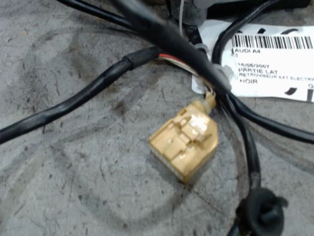 RETROVISEUR EXTERIEUR ELECTRIQUE GAUCHE AUDI A4