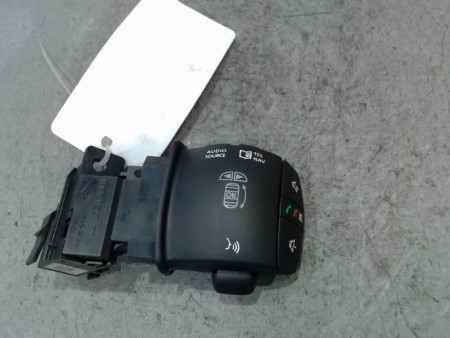 COMMANDE AUTORADIO RENAULT MEGANE
