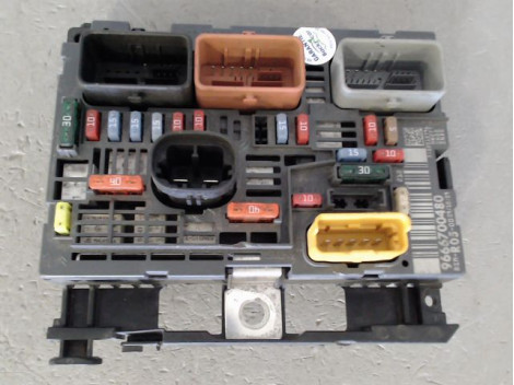 BOITE A FUSIBLES PEUGEOT 308 2007-