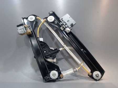 MECANISME+MOTEUR LEVE-GLACE ARRIERE DROIT MERCEDES CLA