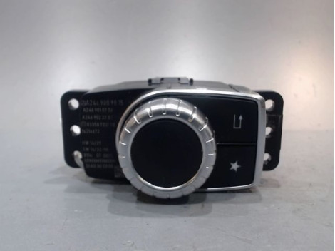 COMMANDE GPS MERCEDES CLA