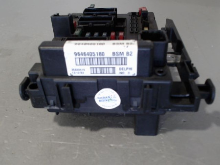 BOITE A FUSIBLES PEUGEOT 307