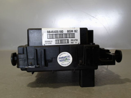 BOITE A FUSIBLES PEUGEOT 307