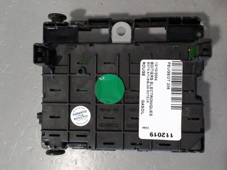 BOITE A FUSIBLES PEUGEOT 206