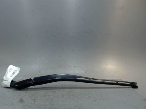 BRAS ESSUIE-GLACE AVANT DROIT AUDI A4