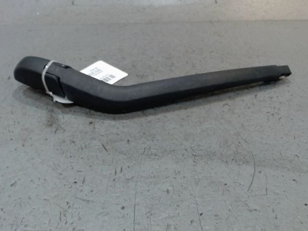 BRAS ESSUIE-GLACE ARRIERE TOYOTA YARIS