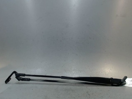 BRAS ESSUIE-GLACE AVANT GAUCHE TOYOTA AYGO