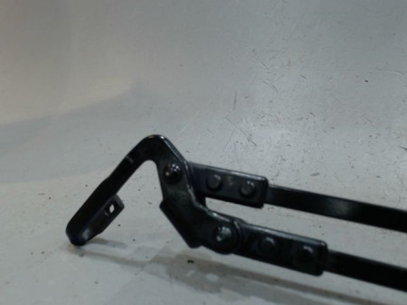 BRAS ESSUIE-GLACE AVANT GAUCHE TOYOTA AYGO